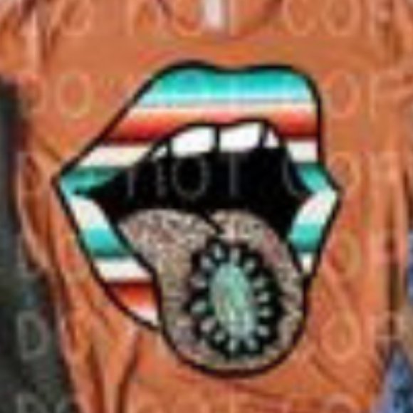 Fashion T-shirt with Western Graphic - Picture 2 of 2